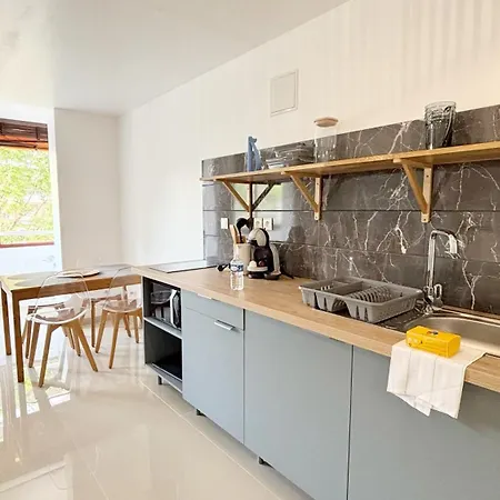 1 Chambre, Proche Commerces Et Plages By Palmazur Апартаменты *